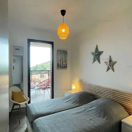 3 For 4 People Collioure